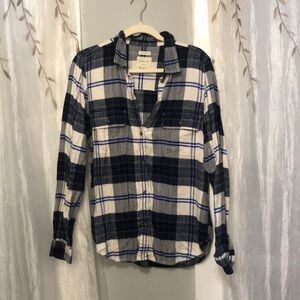 American Eagle Super Soft Long Sleeve Brushed Knit Plaid Flannel Button Up